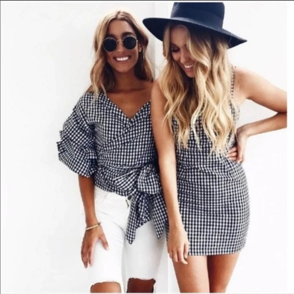 Gingham Plaid Hampton's Sheath Dress - Picture 6 of 6